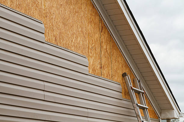 24/7 Emergency Siding Contractor experts in Dedham, MA